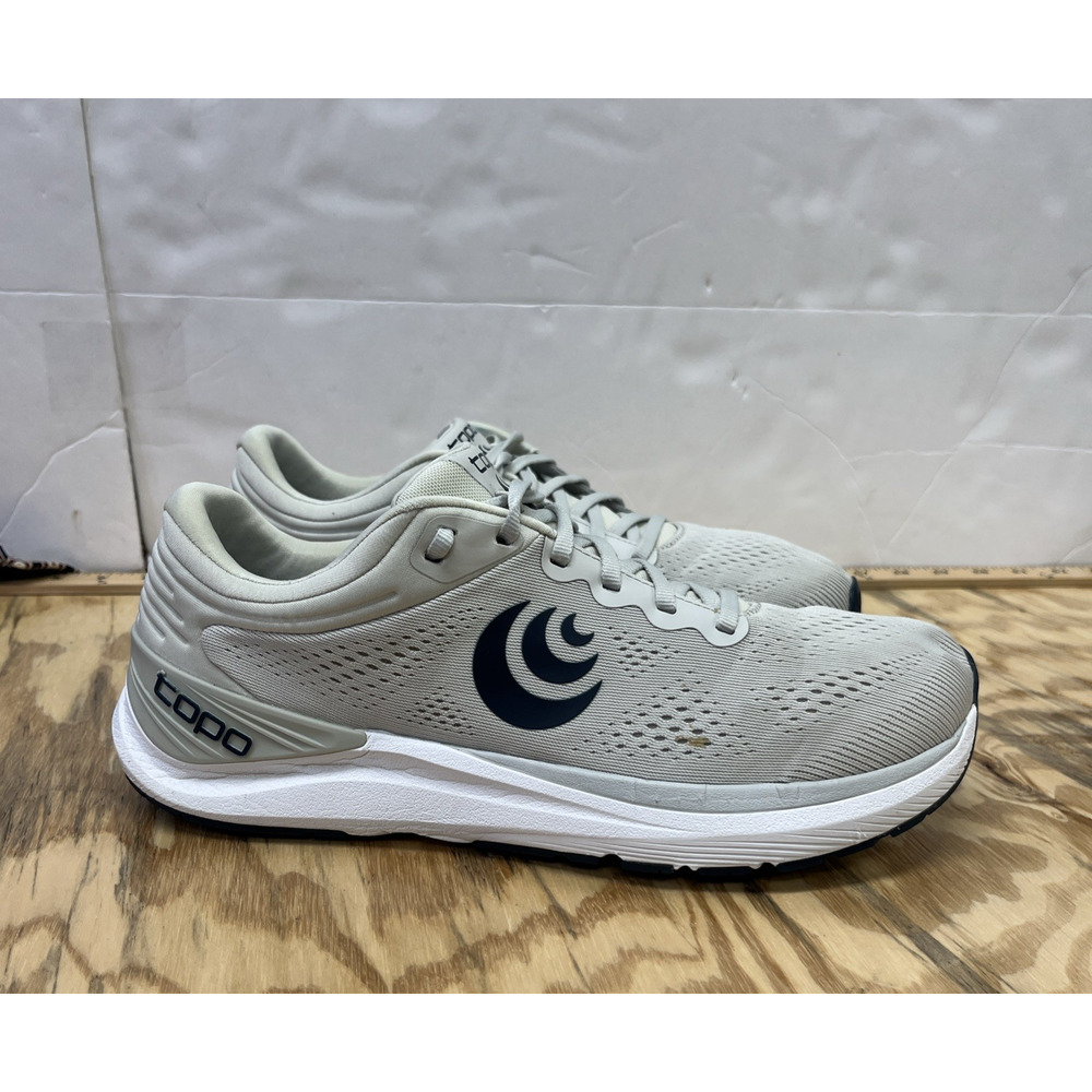 Topo Athletic Ultrafly 4 Shoes Mens 10 Gray Navy Track Road Gym Running Walking